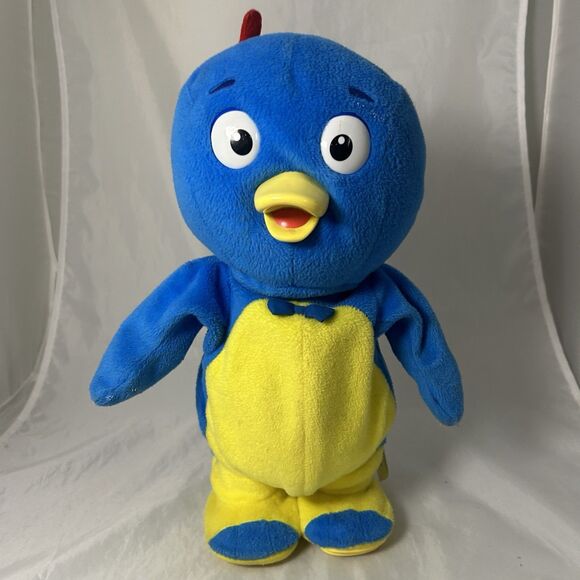 2005 Fisher-Price Backyardigans Pablo Sing & Spin Penguin WORKING READ